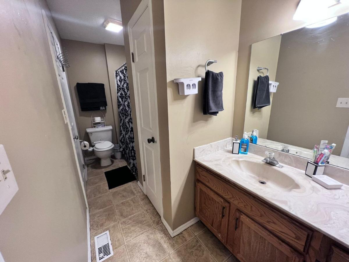 Apartamento The Cozy Townhouse Wpafb & Wsu Fairborn Exterior foto