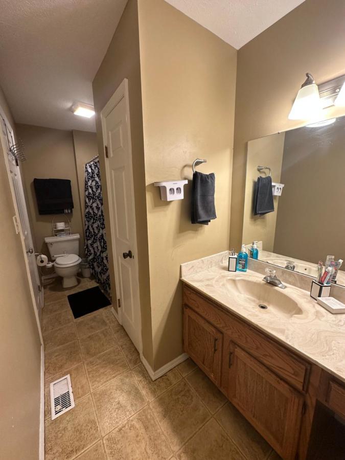 Apartamento The Cozy Townhouse Wpafb & Wsu Fairborn Exterior foto