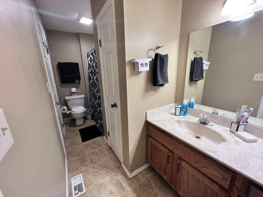 Apartamento The Cozy Townhouse Wpafb & Wsu Fairborn Exterior foto